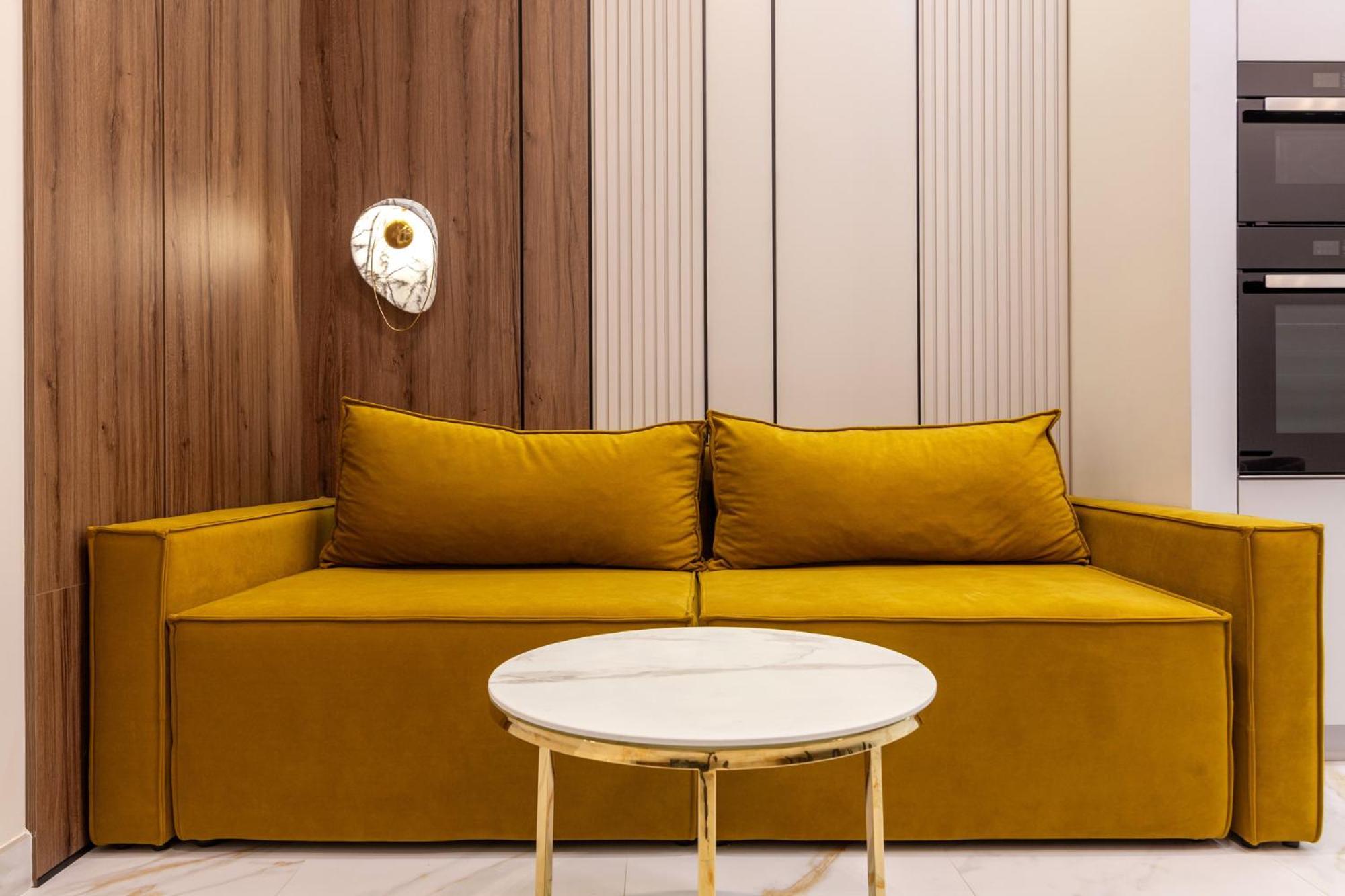 Leogrand Jacuzzi On Malaniuka 2 Apartman Lviv Kültér fotó